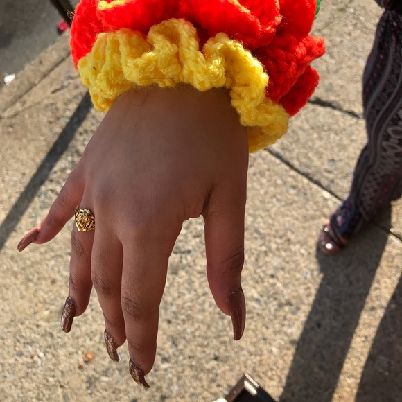 Crochet scrunchies - Picture 4 of 4